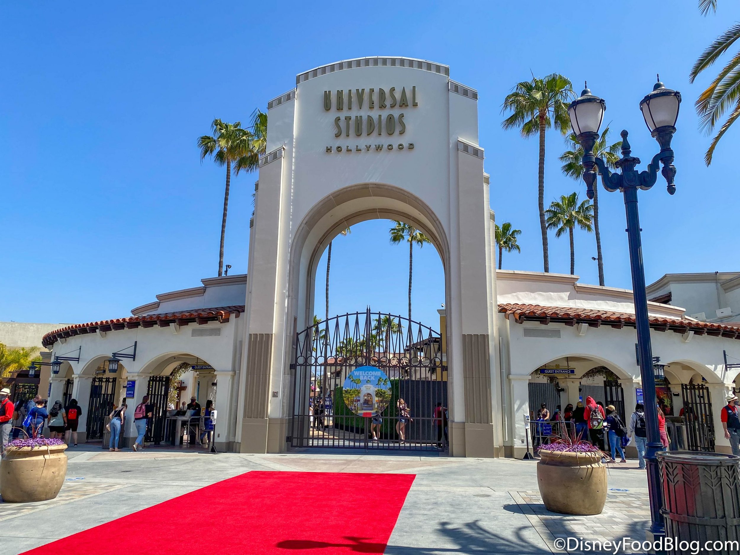 Universal Studios Hollywood entrance